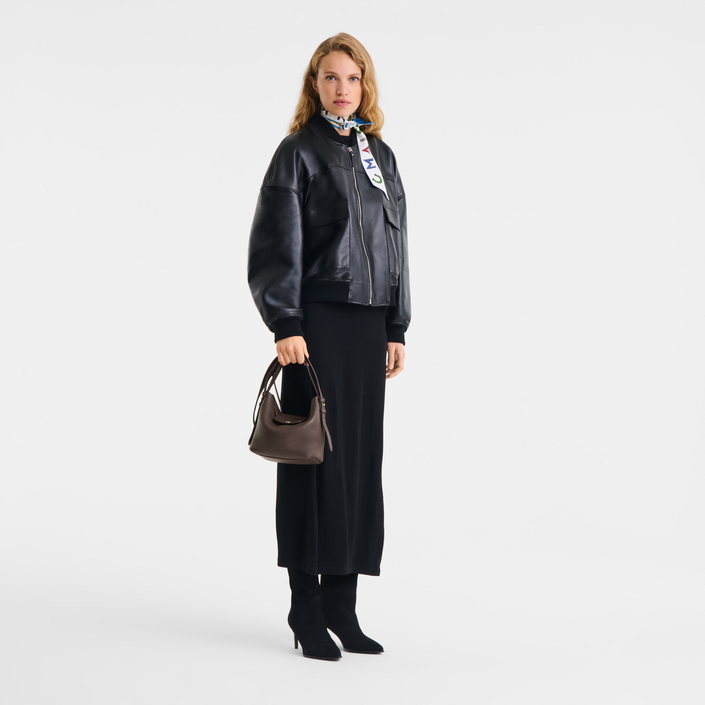 Le Cadence L Bucket bag